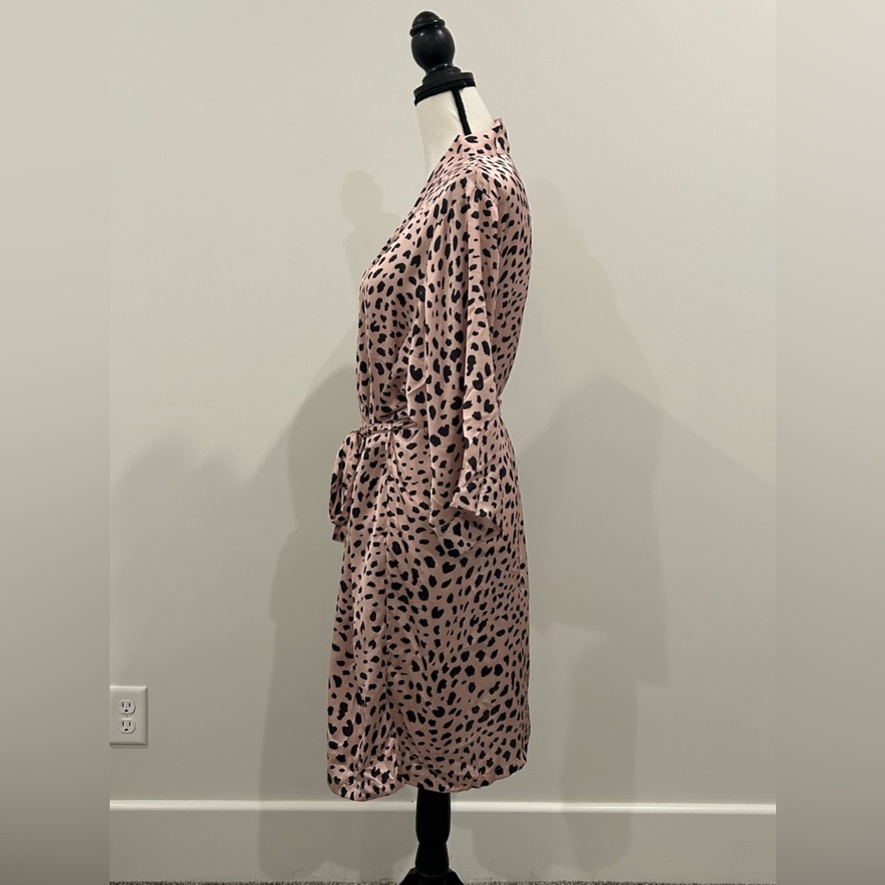DB Studio Animal Print Robe - Picture 3 of 4